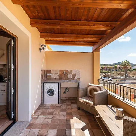 Mattia House Holiday home *